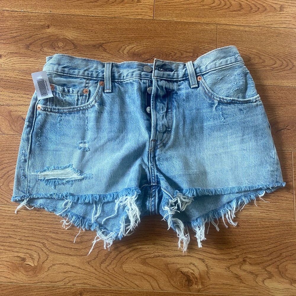Levi’s 501 shots women 28 new with tags